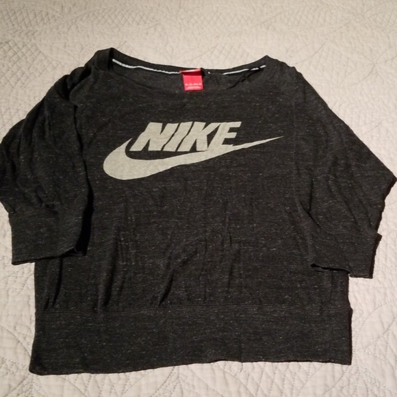 nike quarter sleeve shirt